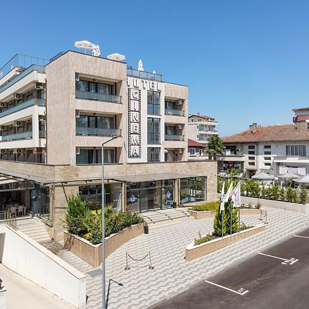 Cinema Hotel Primorsko Ngoại thất bức ảnh