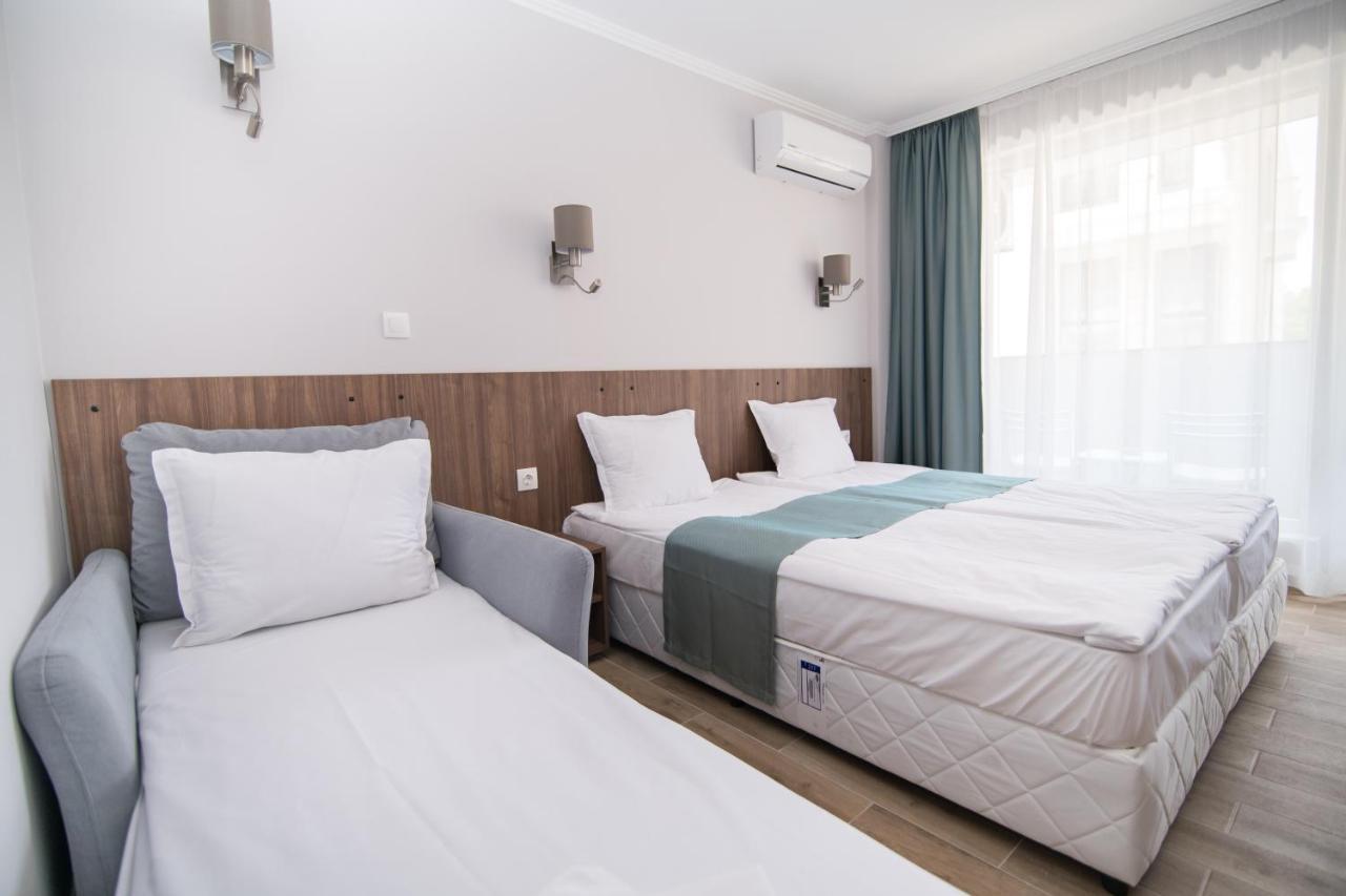 Cinema Hotel Primorsko Ngoại thất bức ảnh