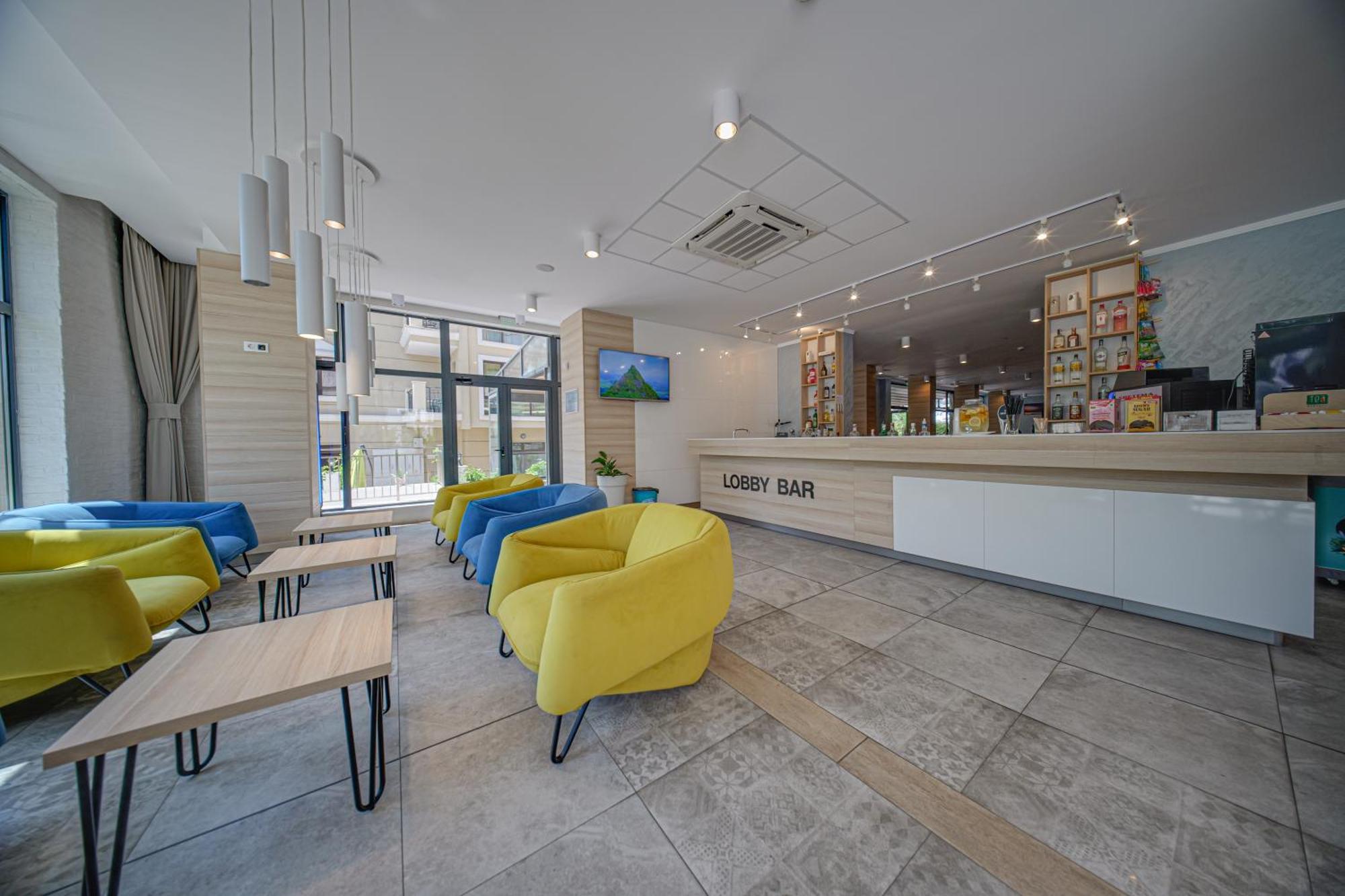 Cinema Hotel Primorsko Ngoại thất bức ảnh
